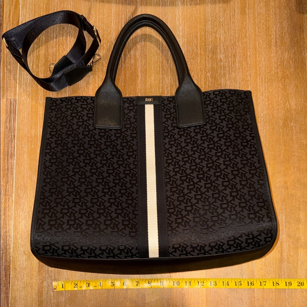 DKNY Black and Cream Patterned Tote